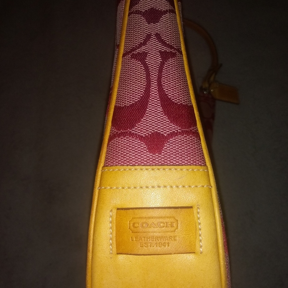 Coach purse - Picture 3 of 4